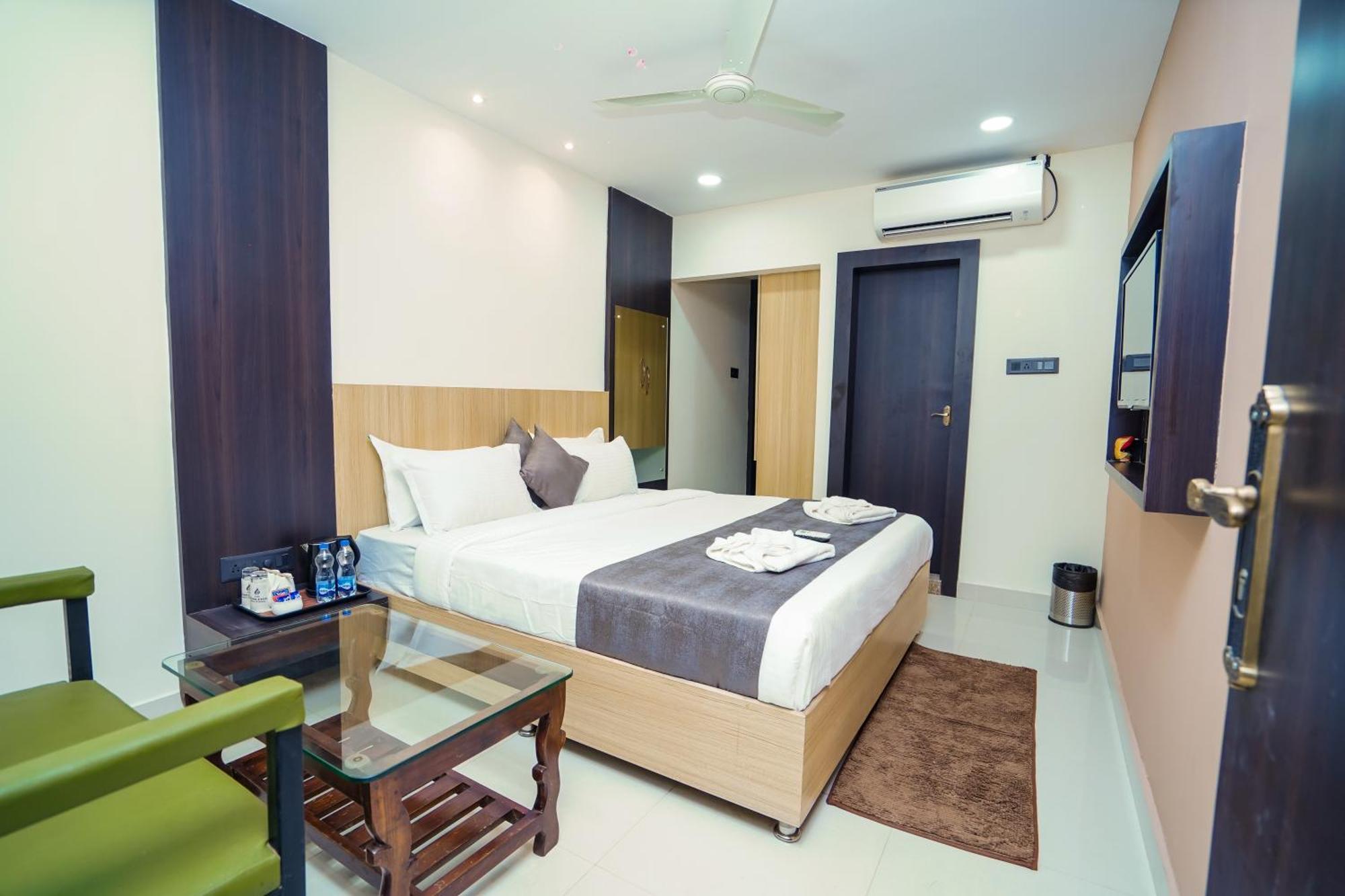 Hotel Middleton Nxt Bhubaneswar Eksteriør billede